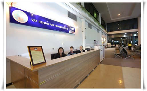 The VAT Refund for Tourists opened the refund counters at Surat Thani International Airport.